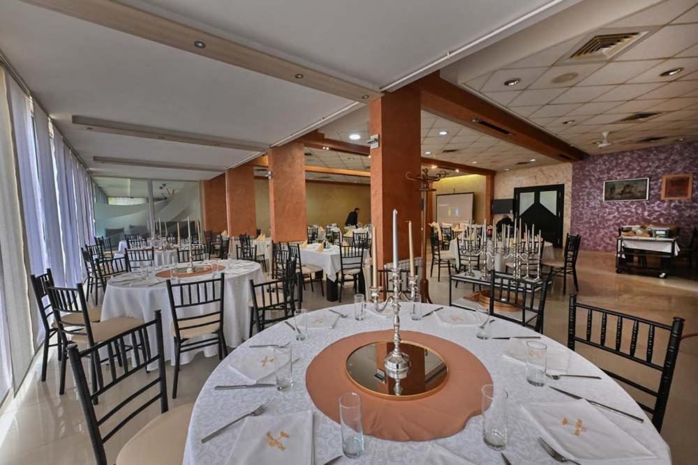 Hotel Tiski Cvet Novi Bečej Exteriér fotografie