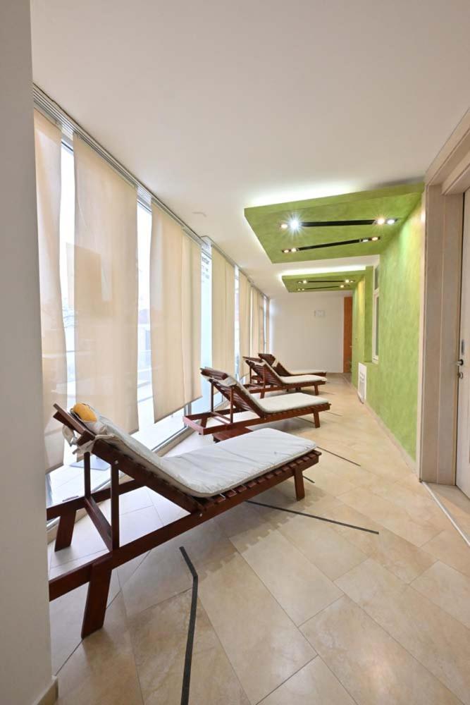 Hotel Tiski Cvet Novi Bečej Exteriér fotografie