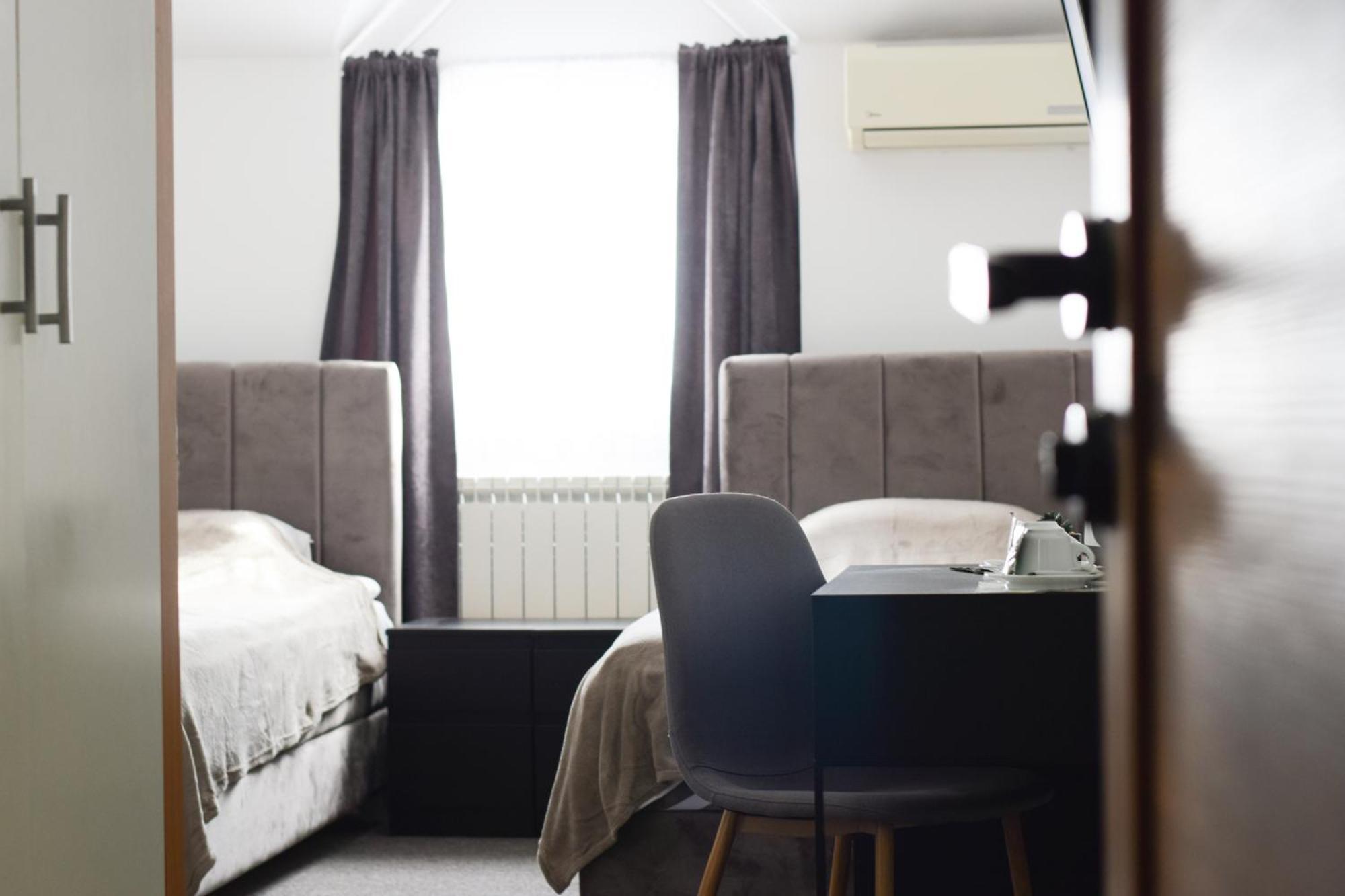 Hotel Tiski Cvet Novi Bečej Exteriér fotografie