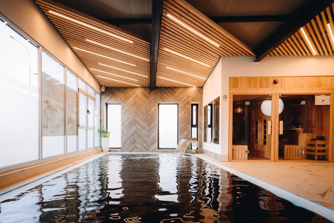 Hotel Tiski Cvet Novi Bečej Exteriér fotografie